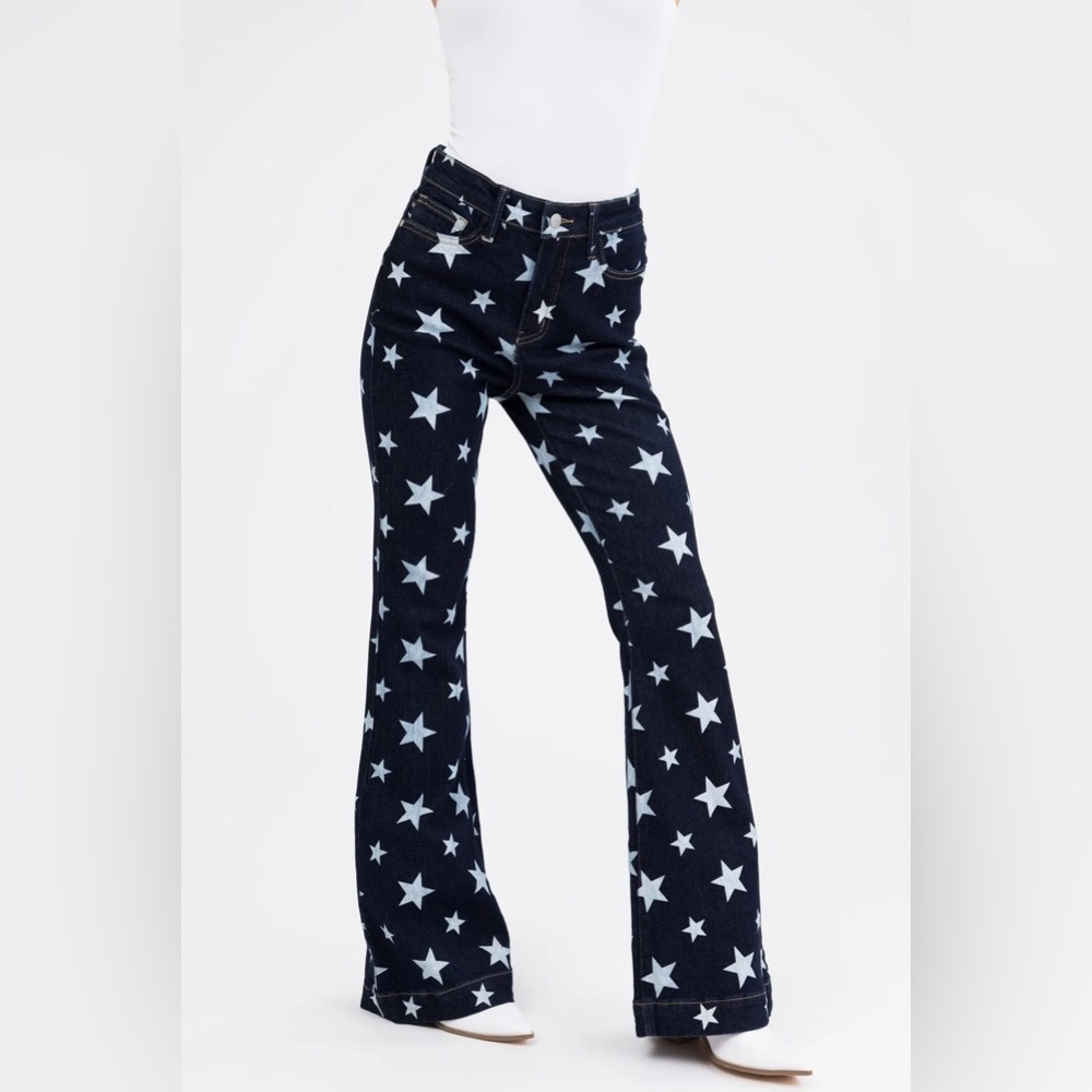 Judy blue dark denim star flares size 9/29